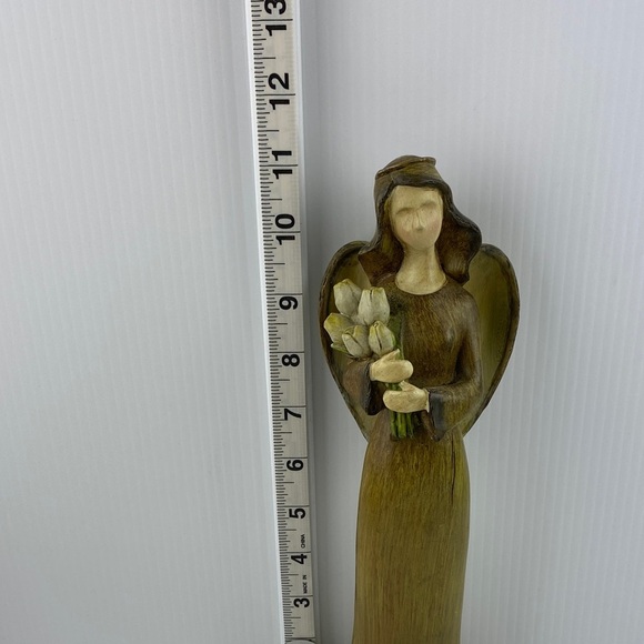 Tulip Angel Figurine by Maritime Collection - Picture 10 of 11